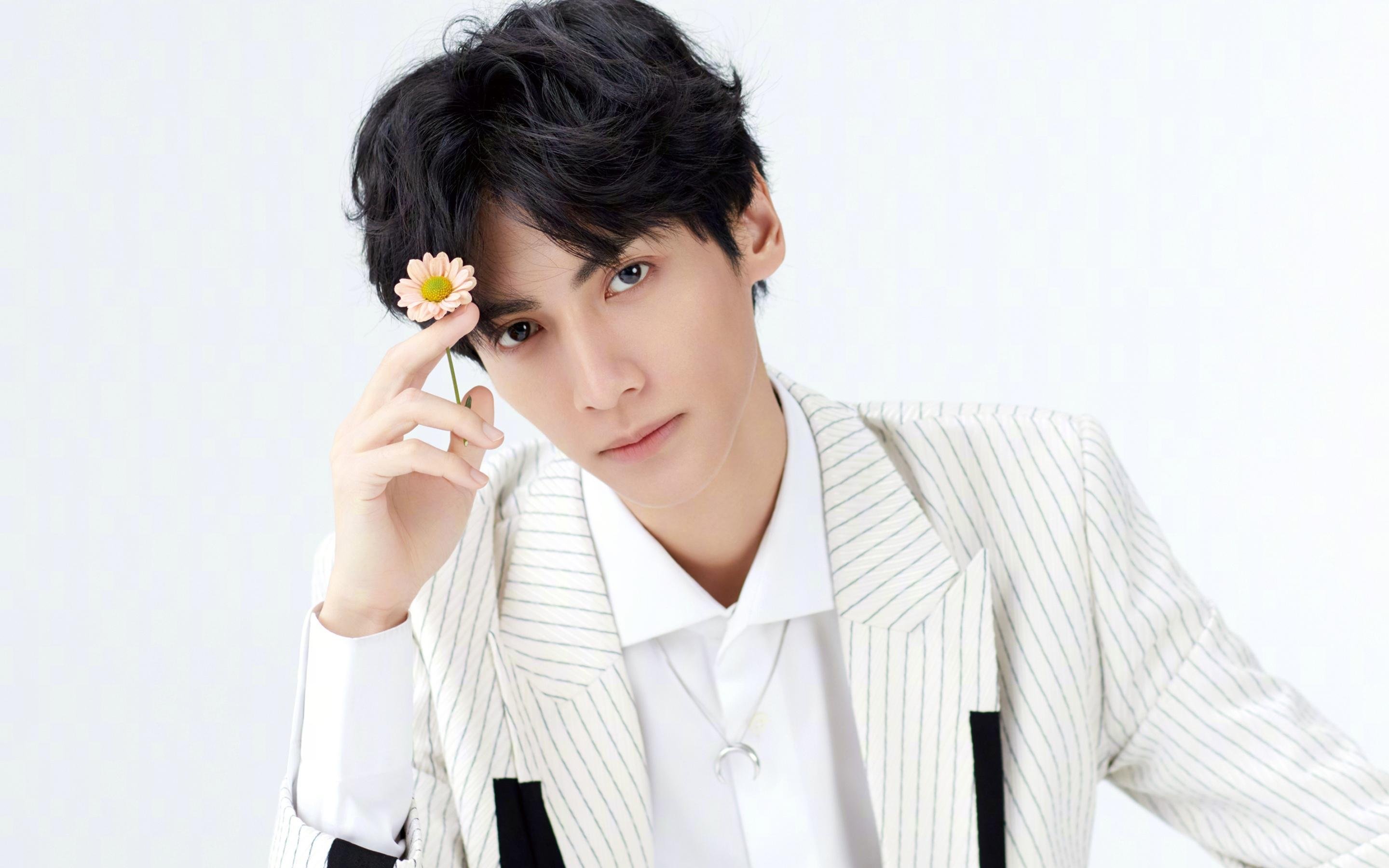 安娜·路易莎·斯利亚赫提卡斯在南美锦标赛中获得女子反曲弓金牌